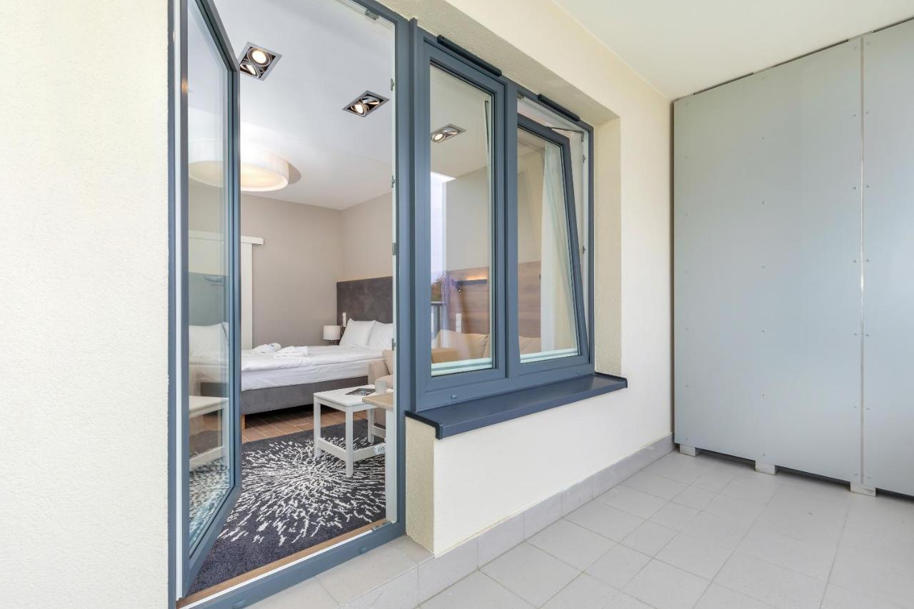 Apartamenty Aquamarina Onyx By Noclegi Renters Miedzyzdroje Exterior foto